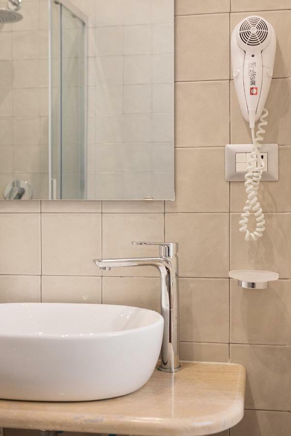 B&B Toledo One Napoli Eksteriør billede